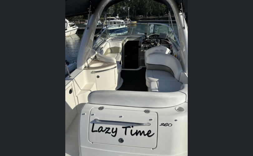 Sea Ray 260/275 Sundancer-kuva-7